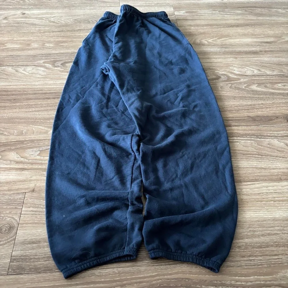 Vintage Y2K/2000s Navy Blue Essential Sweatpants! Fits M
